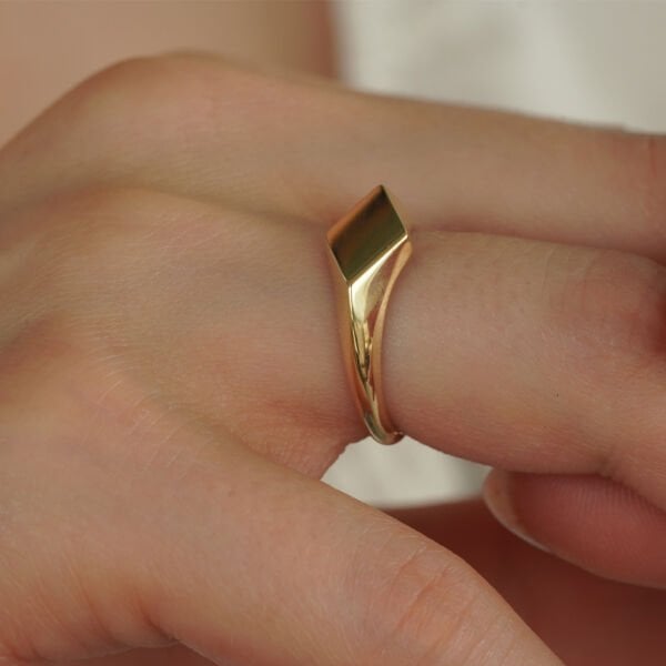 Karo Şövalye Yüzük