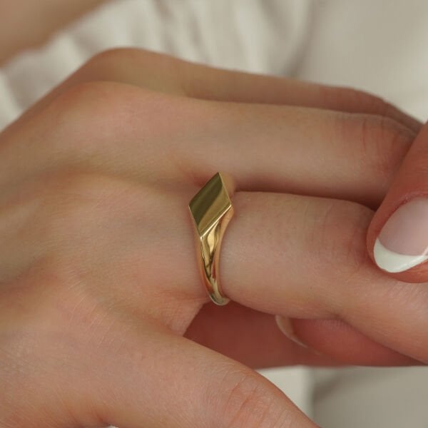 Karo Şövalye Yüzük