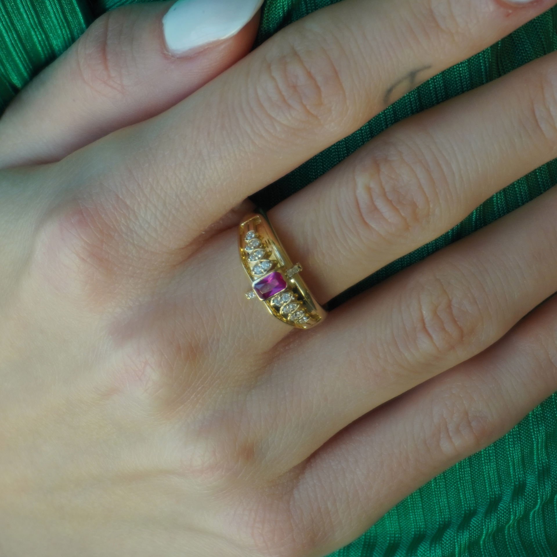 Kırmızı Taşlı Vintage Yüzük